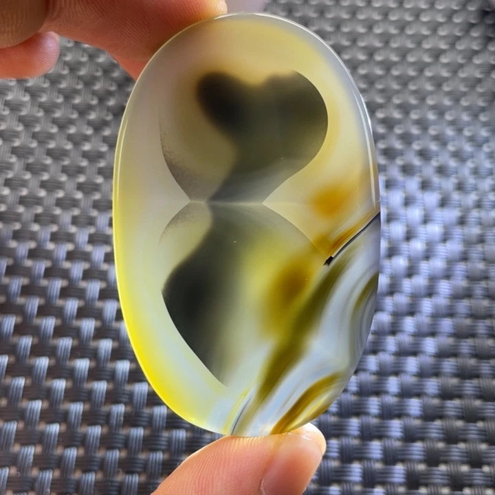 未镶嵌颈饰玛瑙/玉髓小*