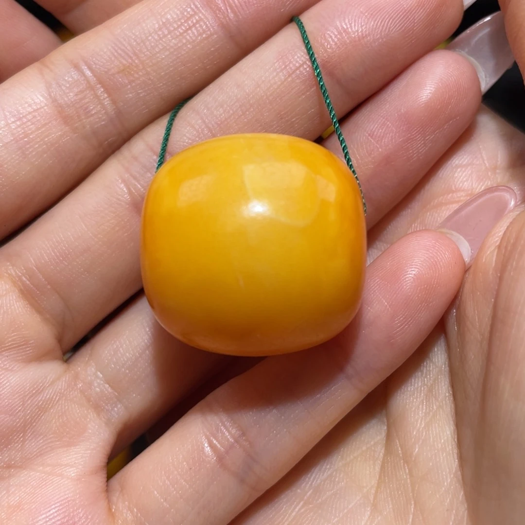 【闪购商品】琥珀裸石未镶嵌墩子