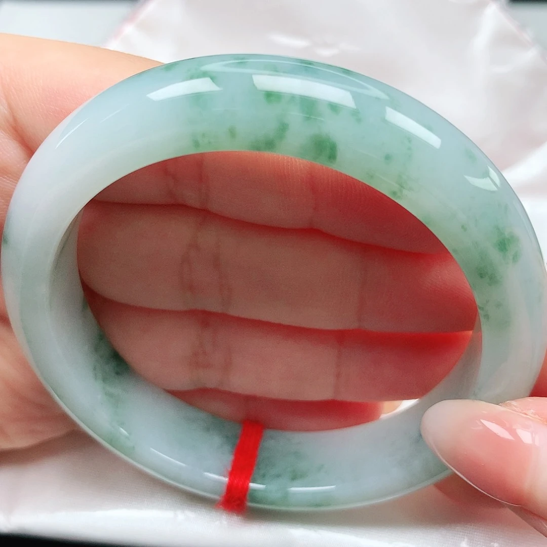 翡翠手镯未镶嵌胶底小绿花8