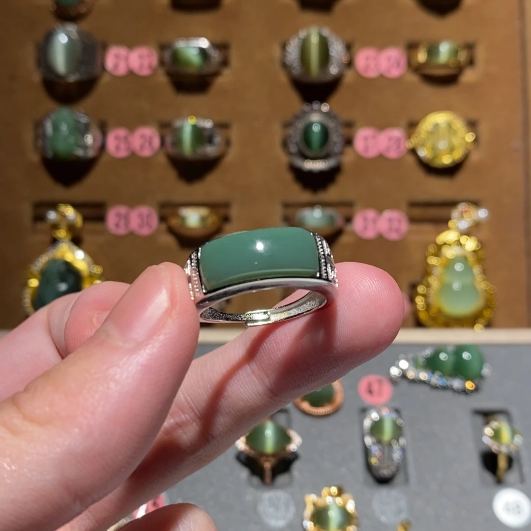 和田玉未镶嵌戒指