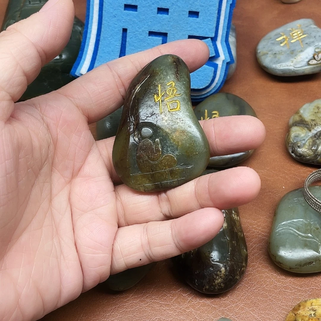 天***武颈饰未镶嵌和田玉