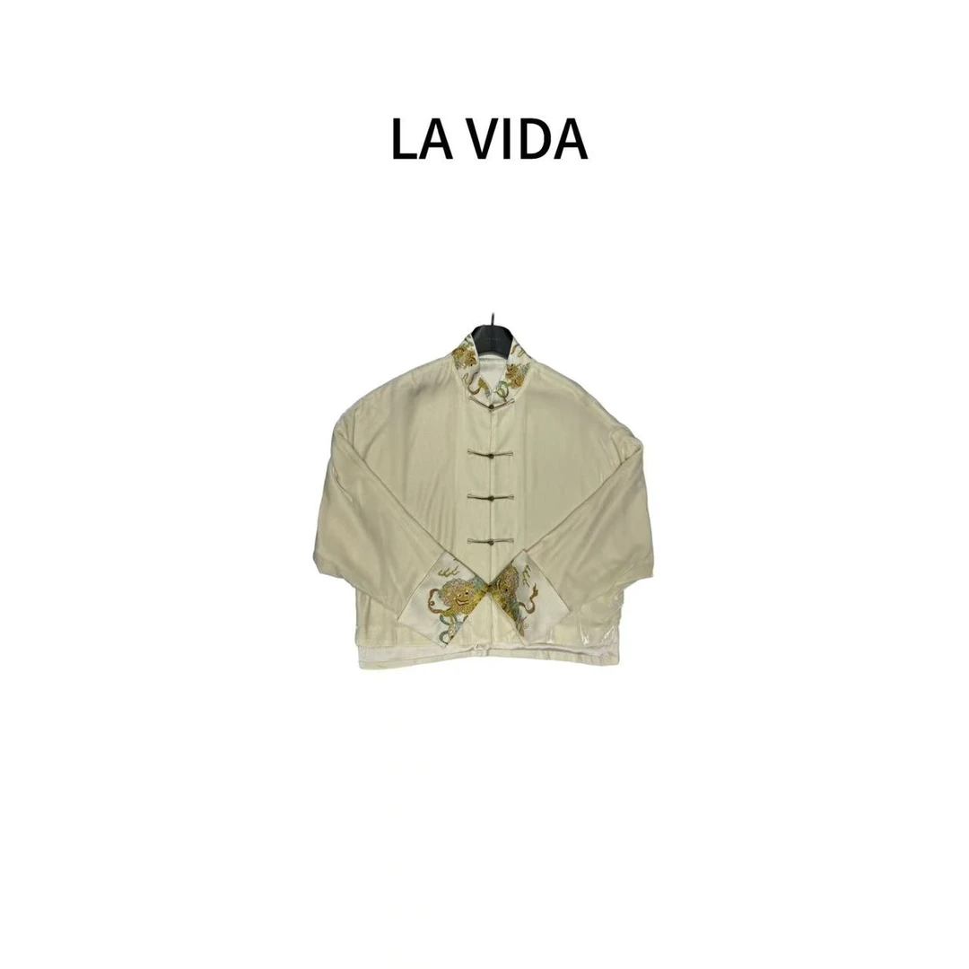 LA VIDA-「新中式美学」刺绣拼接国风丝绒外套