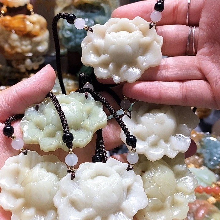 岫玉未镶嵌毛衣链