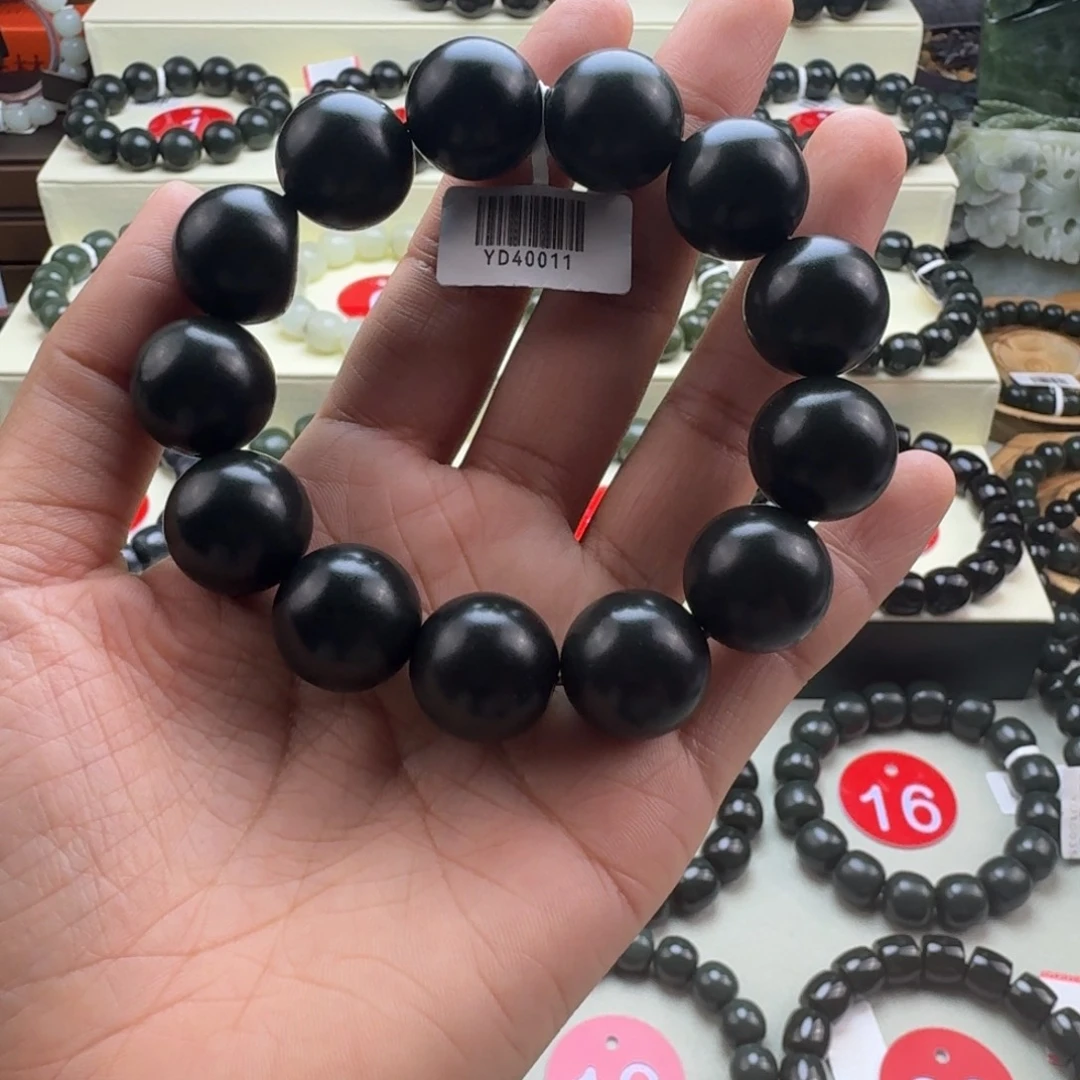 和田玉未镶嵌手串