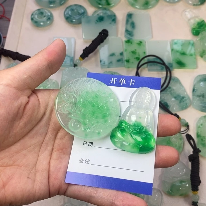美***生非金属石英石龙牌吊坠