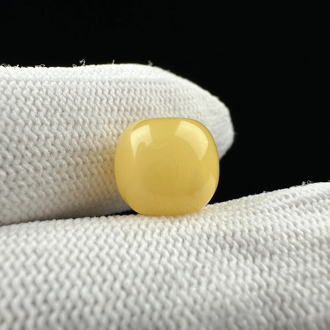 B9371天然原矿蜜蜡 【微瑕】墩子11.2*9.7mm 支持复检 假一罚十