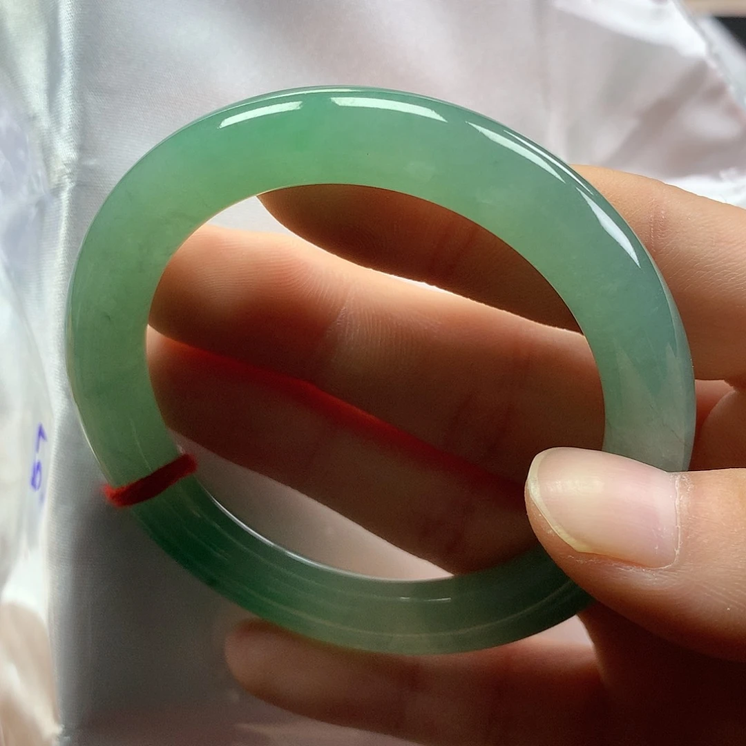 未镶嵌手镯翡翠翡翠