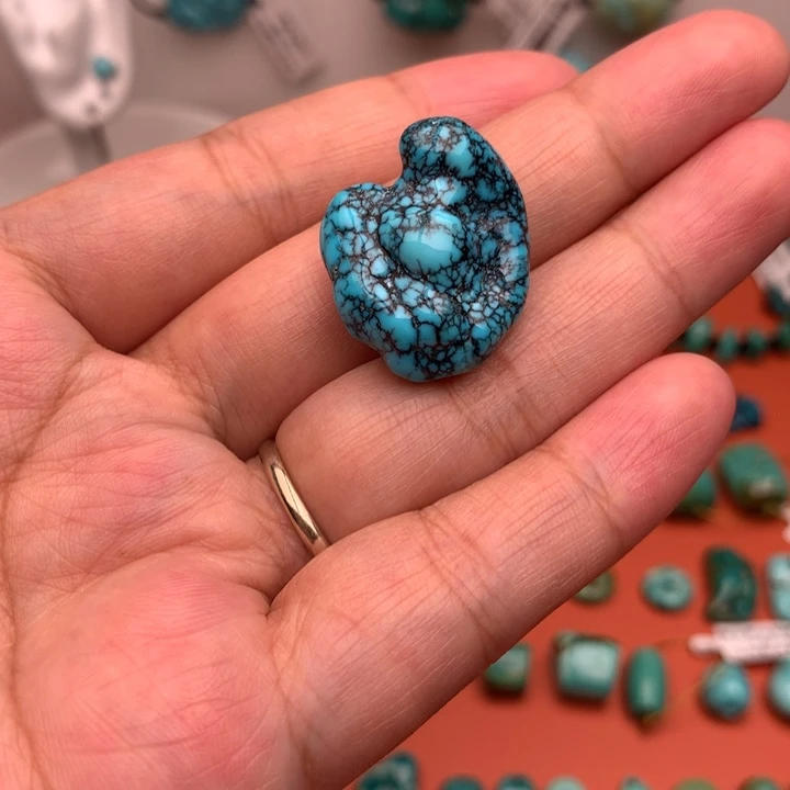 未镶嵌绿松石珠宝奇石