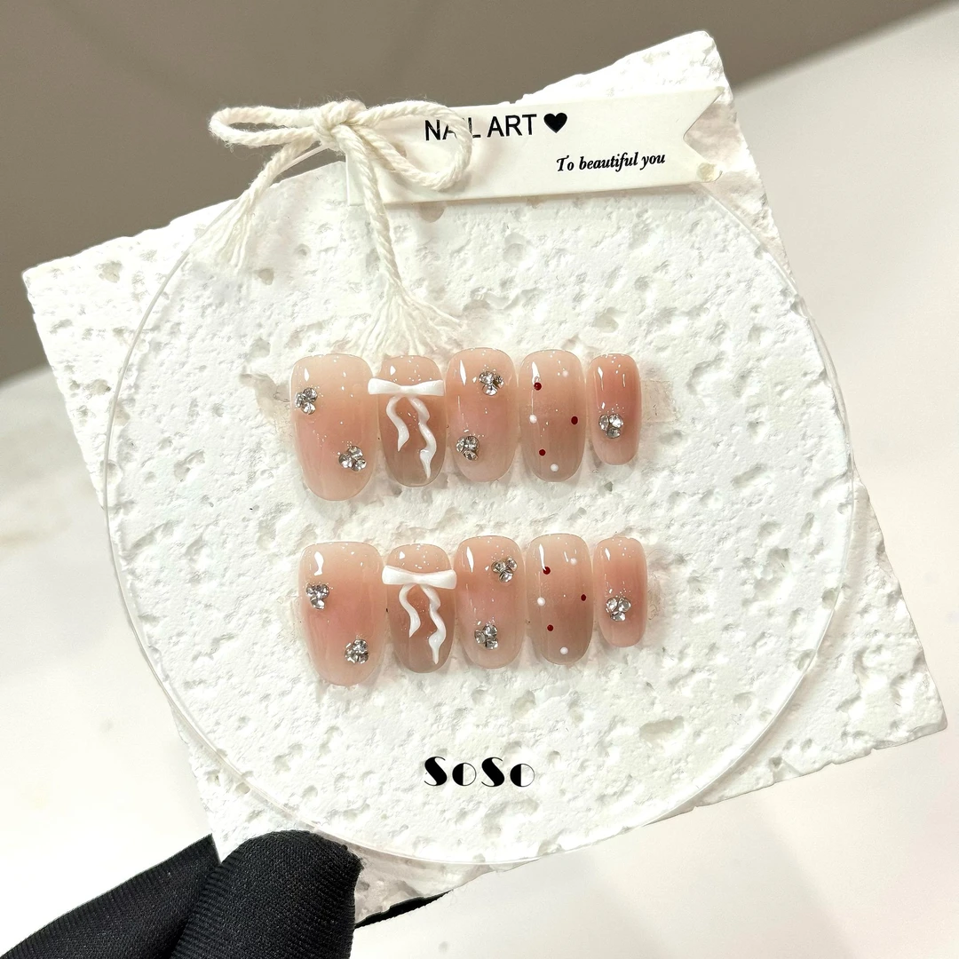 Nice SoSo【指尖日记】纯手工穿戴甲纯欲手绘裸色冰透碎钻蝴蝶小众