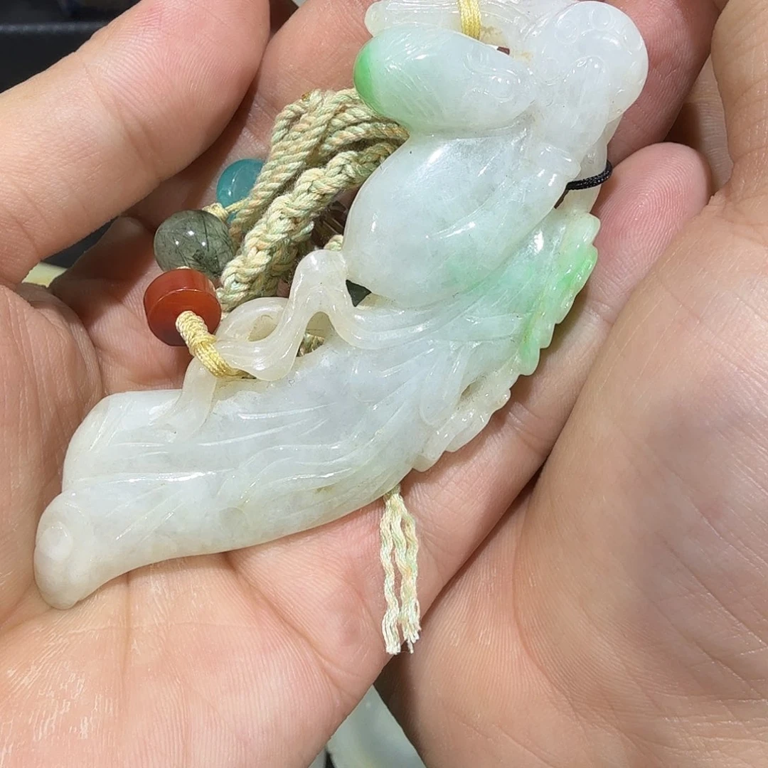 翡翠未镶嵌挂件0000