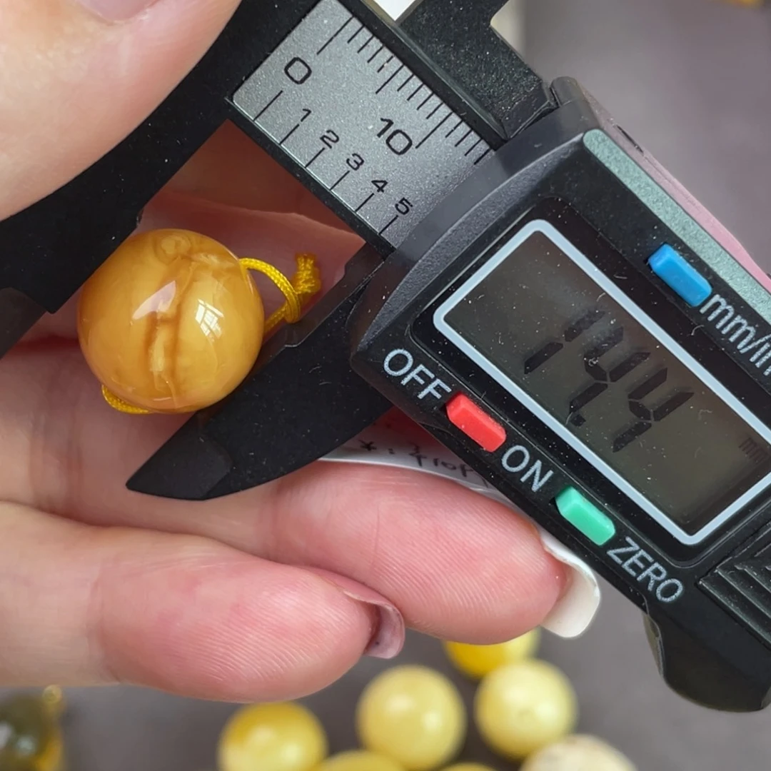未镶嵌琥珀裸石蜜蜡588