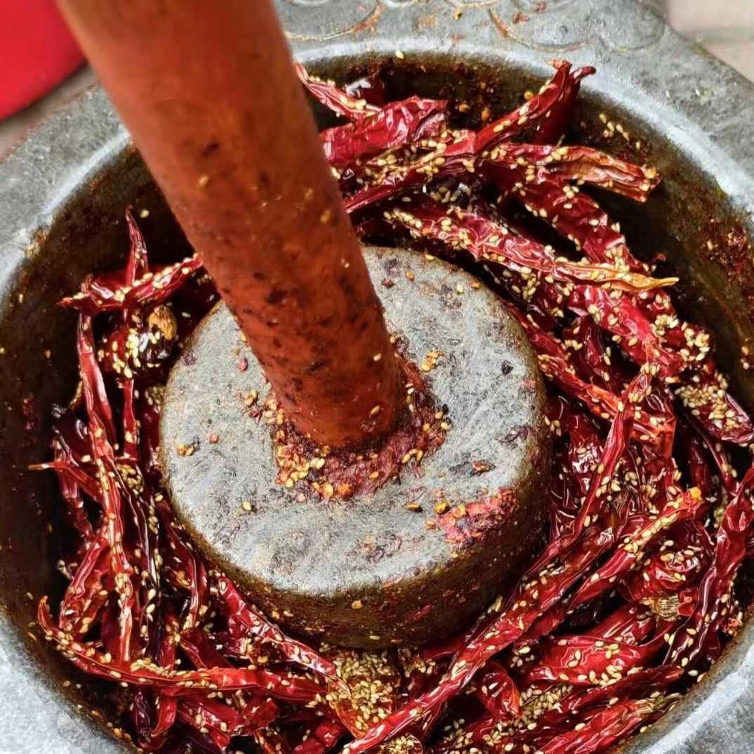 湘西纯手工擂辣椒湘西特产