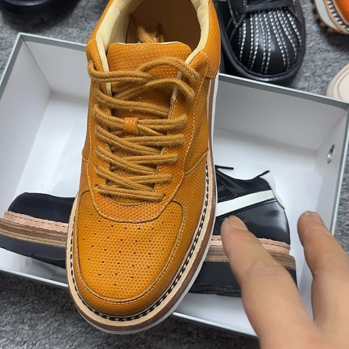 思***厚马皮（革）黑色空军40