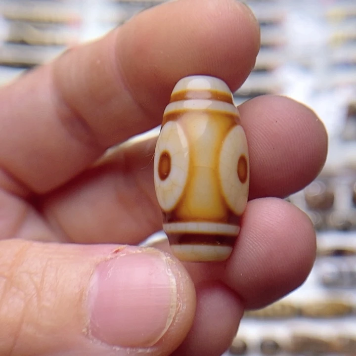 上***水玛瑙/玉髓未镶嵌珠宝半成品