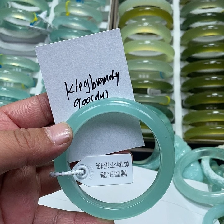 K***y蛇纹石玉未镶嵌手镯