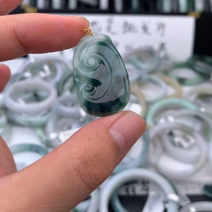 翡翠手镯未镶嵌221223333333