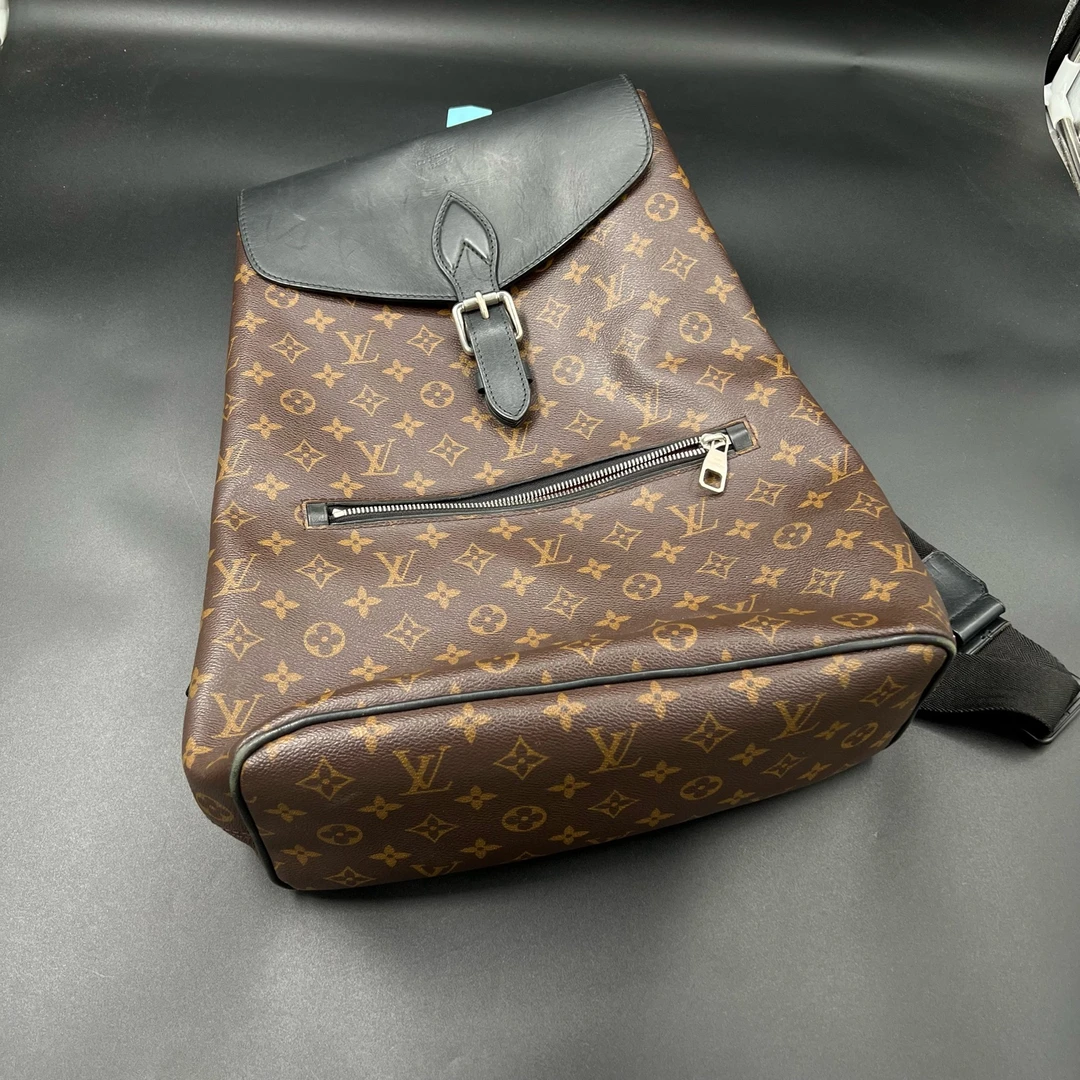 99新 LouisVuitton/路易威登 jp1214 老花双肩包 均码 207550