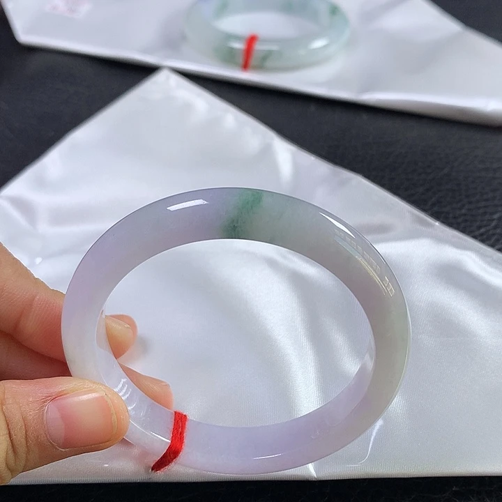 翡翠未镶嵌手镯56圈