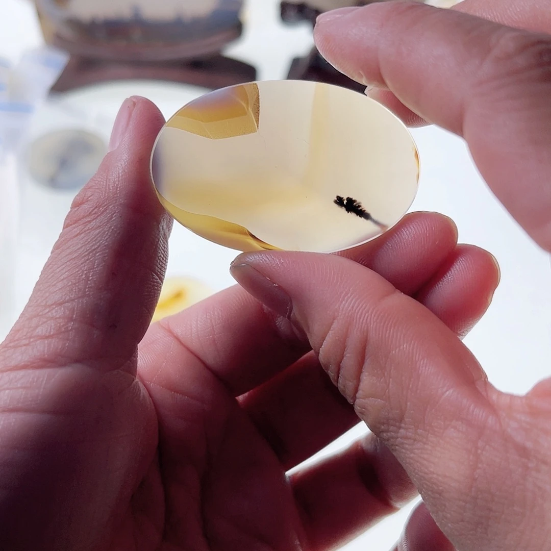 【闪购商品】玛瑙/玉髓未镶嵌珠宝半成品赵**.