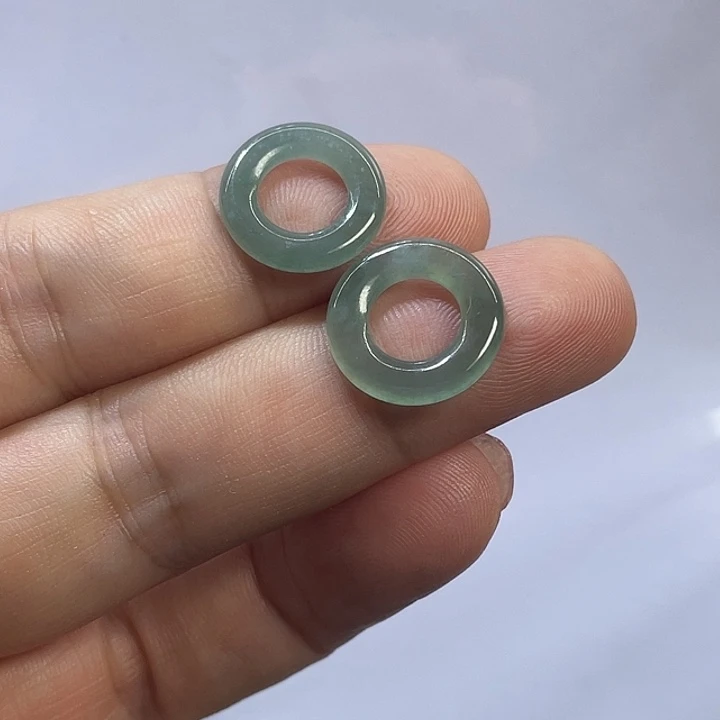 翡翠未镶嵌颈饰甜甜圈一对
