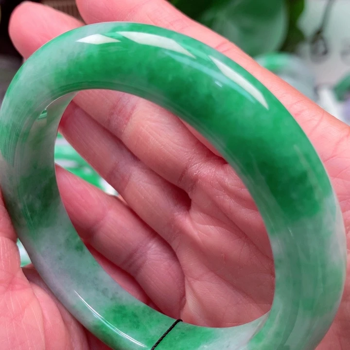 翡翠未镶嵌手镯天然翡翠手镯