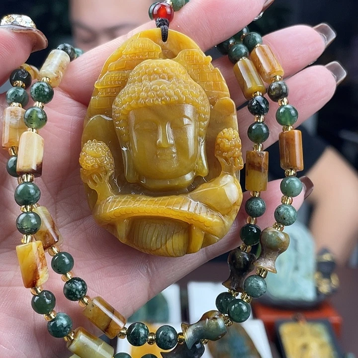 蛇纹石玉未镶嵌颈饰