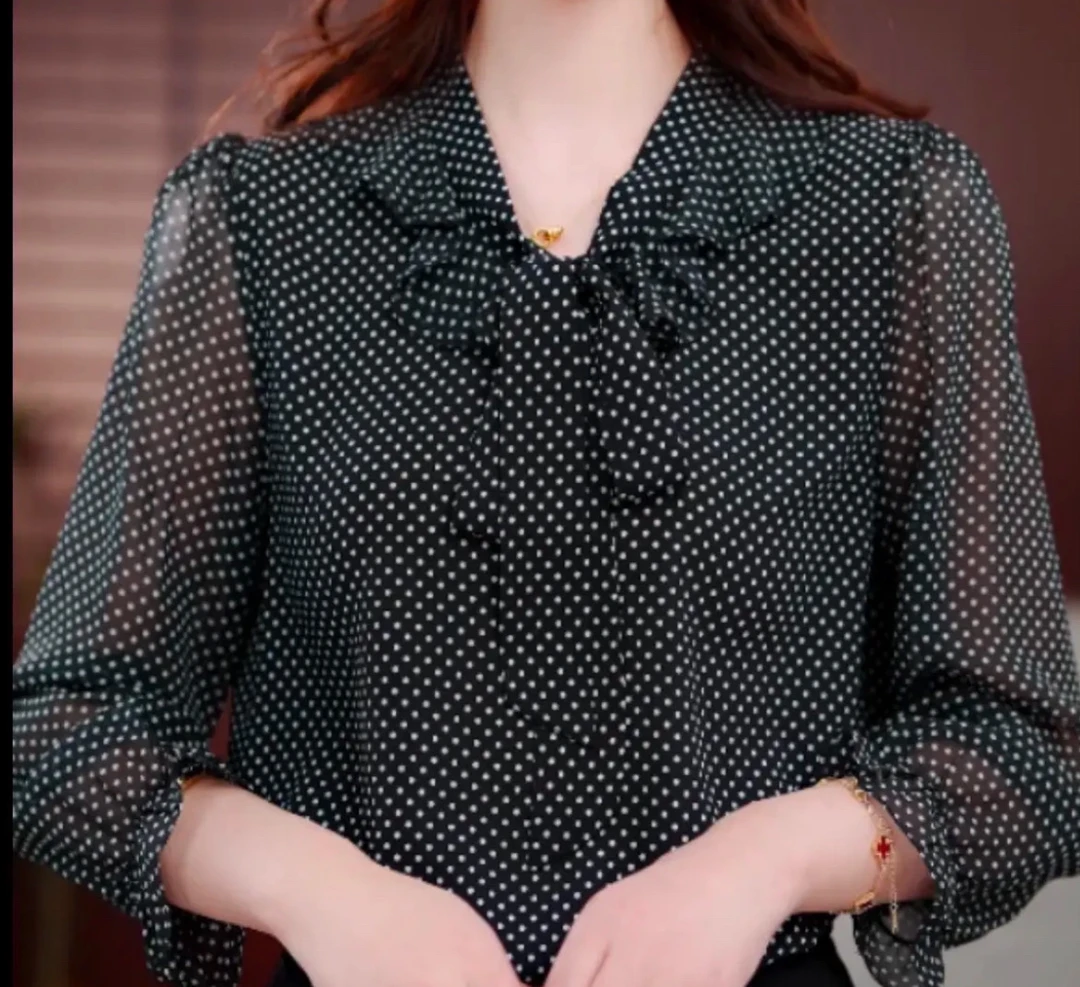 涎玉沫珠2025新款V领高端小衫套头衬衫时髦长袖上衣打底女964