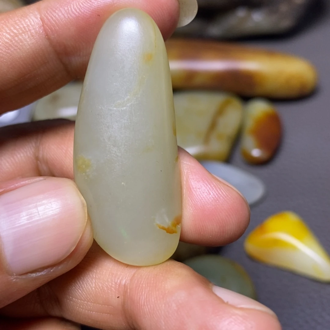 未镶嵌和田玉挂件