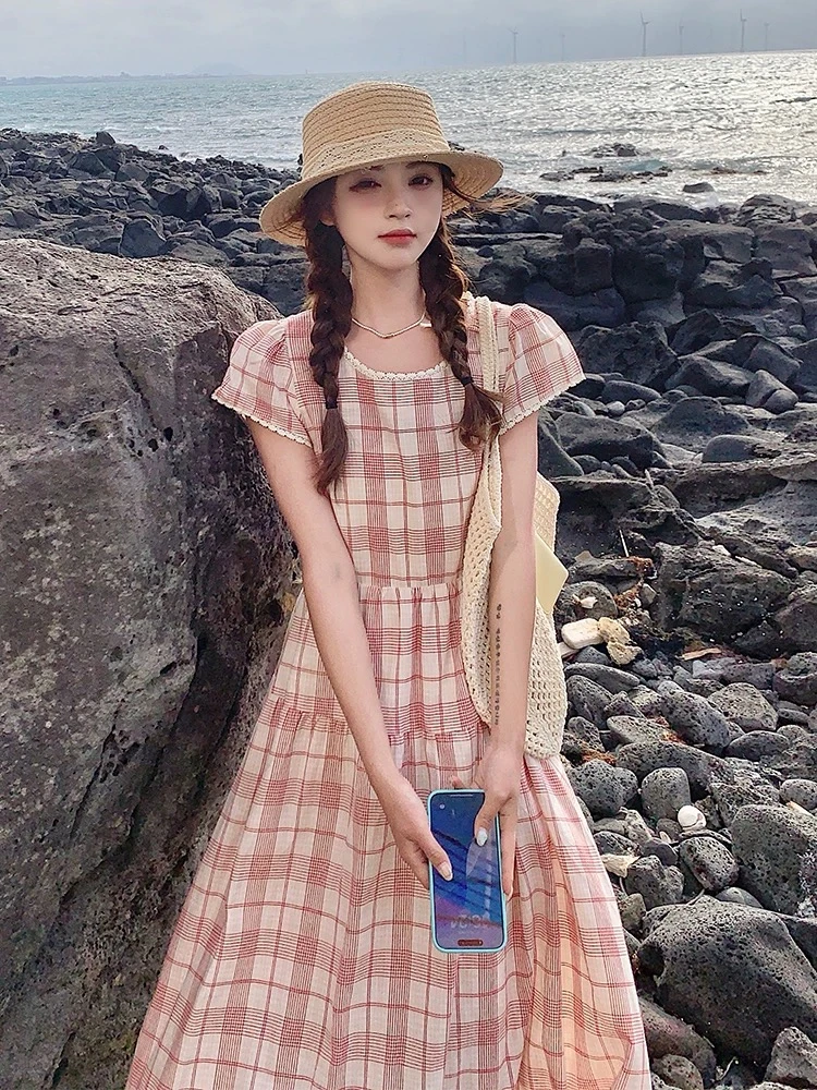 孕妇连衣裙夏天2025新款孕妇装学院风日系穿搭蕾丝边过膝格子裙子