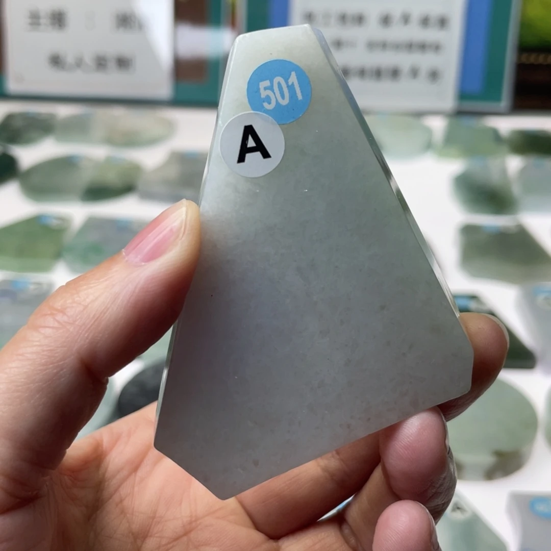 定制翡翠未镶嵌天然A货翡翠挂件