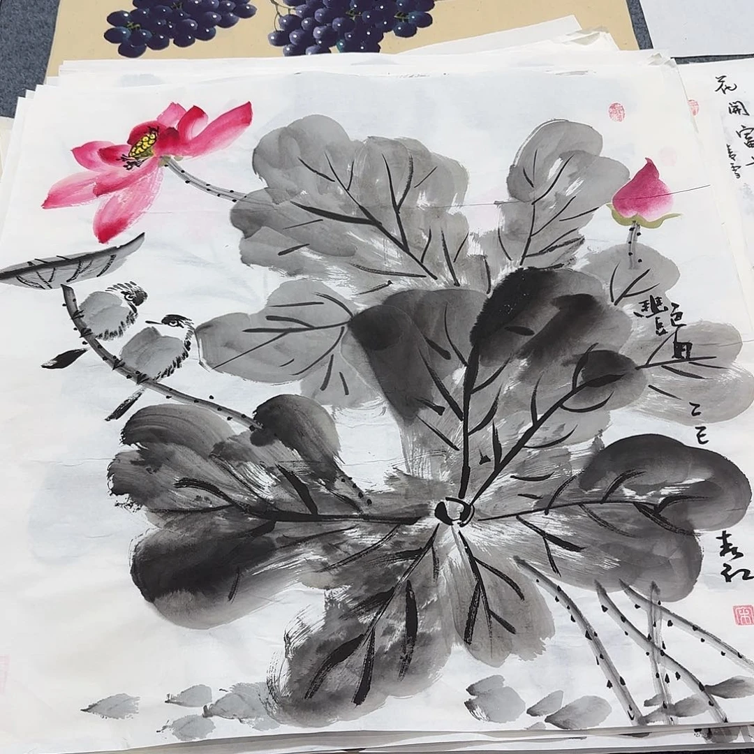 国画尺寸70X70手绘作品