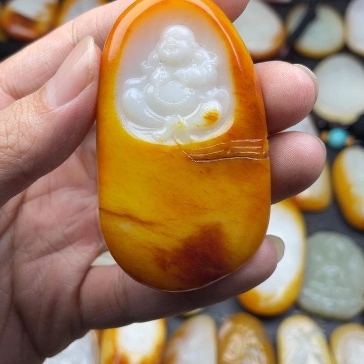 【闪购商品】颈饰未镶嵌和田玉