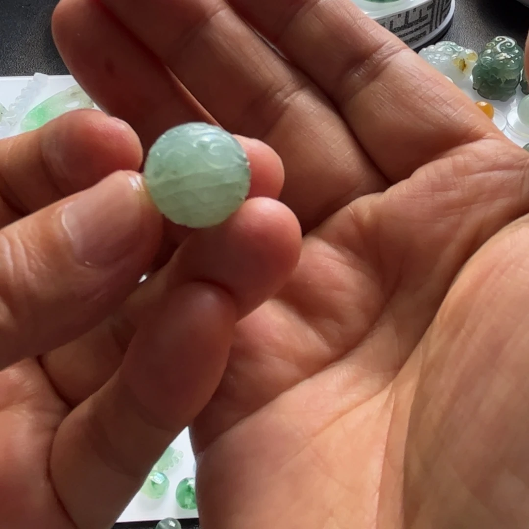 未镶嵌定制翡翠珠子
