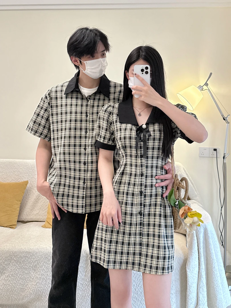 情侣装复古学院风格子连衣裙女夏季显瘦法式娃娃领A字裙子男上衣