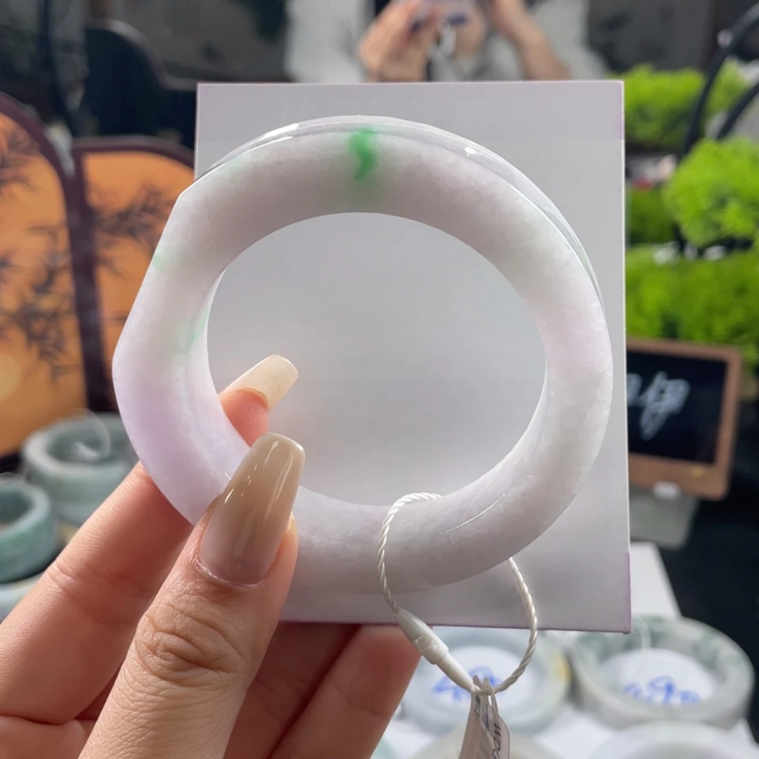 定制翡翠未镶嵌翡翠手镯基地质检发货