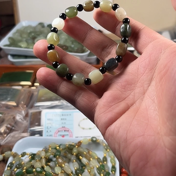 和田玉未镶嵌珠宝半成品