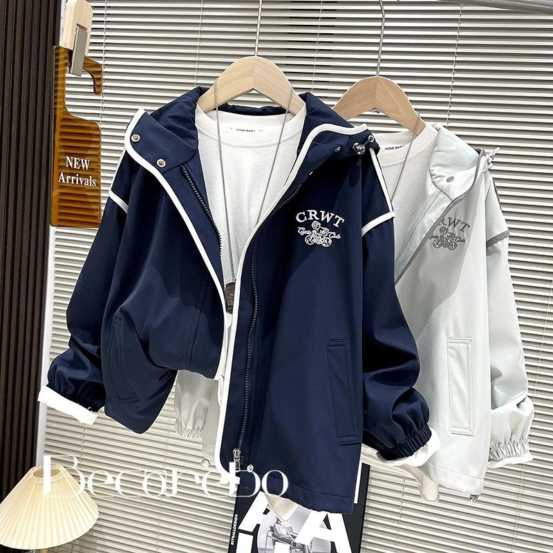 儿童装男童外套春秋款童装新款男孩冲锋衣服大童青少年春装亲子装