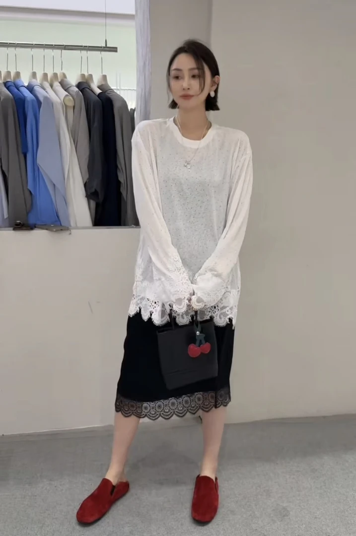 【BAI】设计感蕾丝拼接防晒长袖T恤女休闲25004