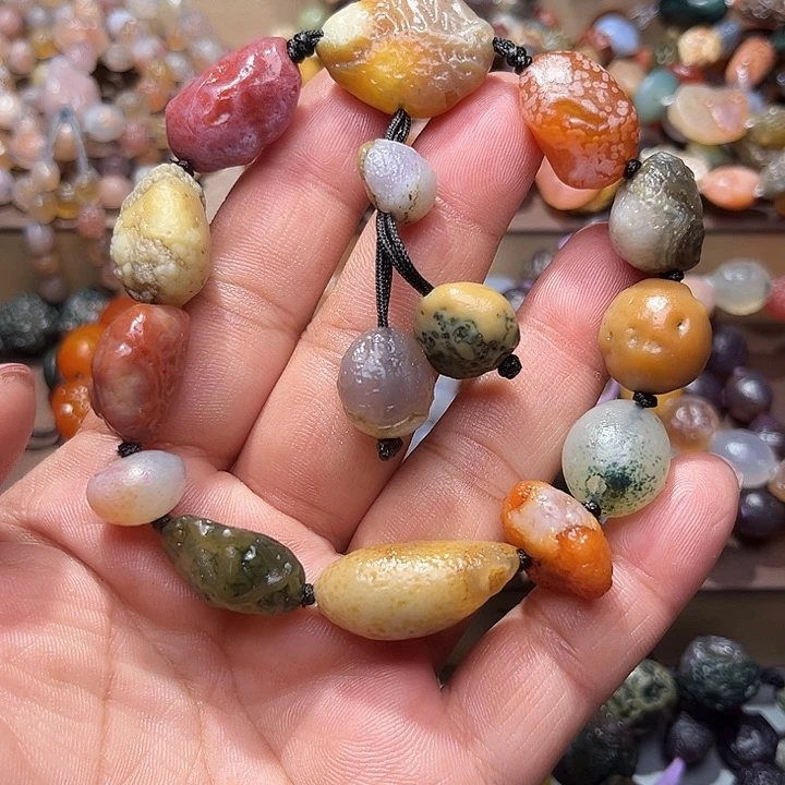 阿拉善彩玛瑙手串