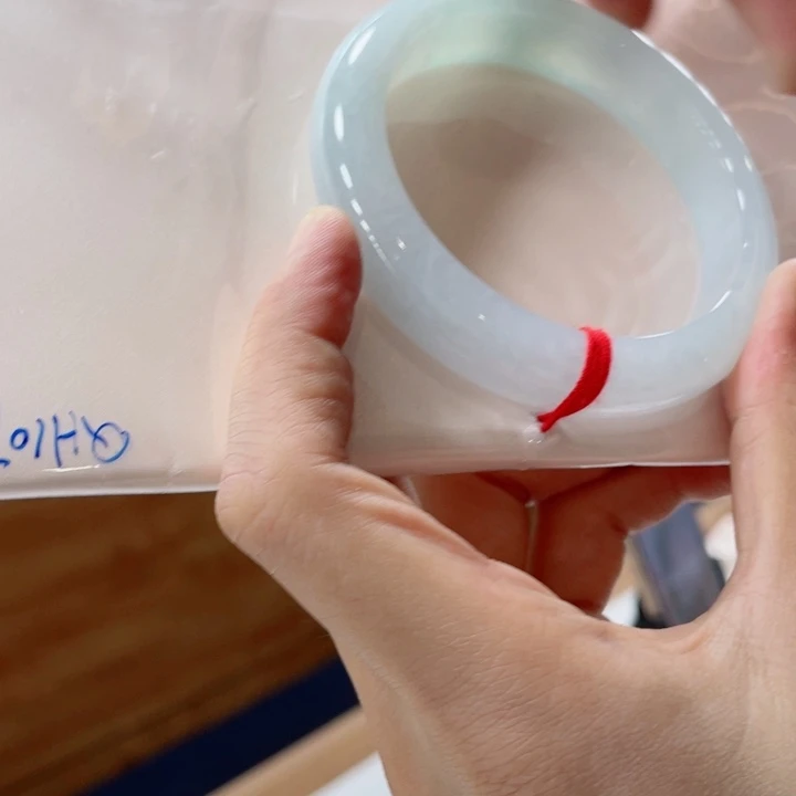 翡翠未镶嵌手镯手镯