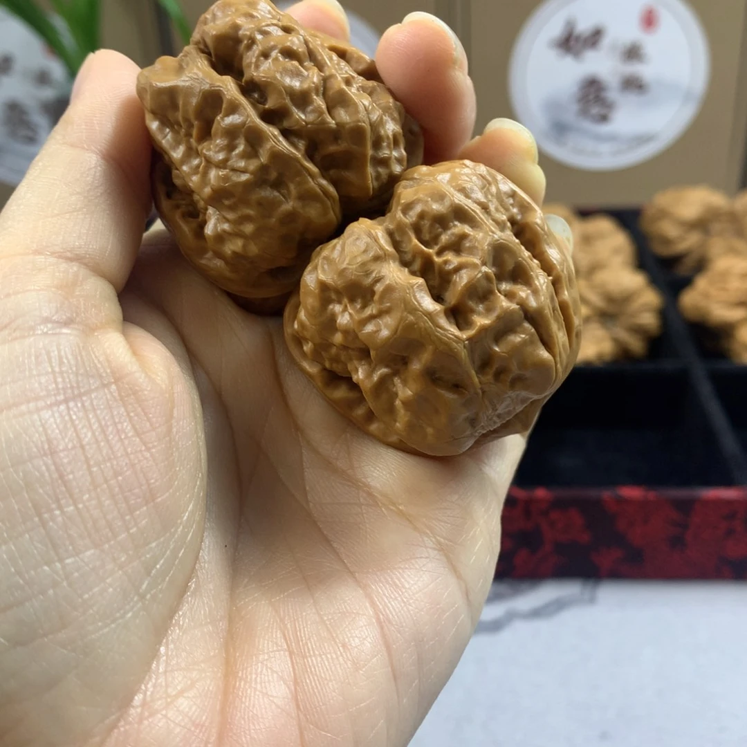 别**看文玩核桃蛤蟆头40