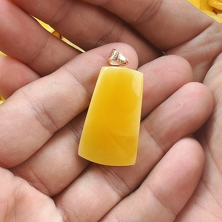 蜜蜡未镶嵌珠宝奇石小****食蜜蜡吊坠