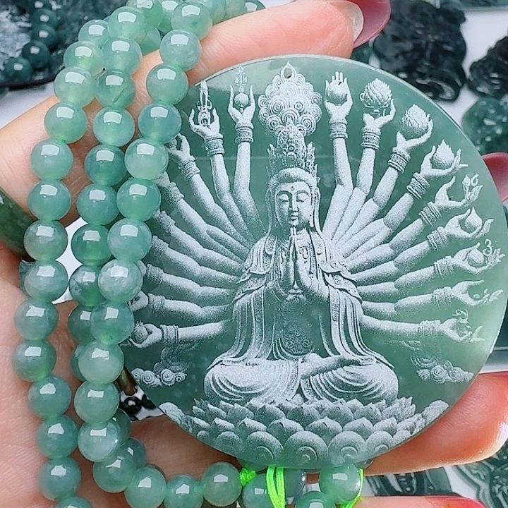 颈饰未镶嵌翡翠天然的A货翡翠多样性发其一