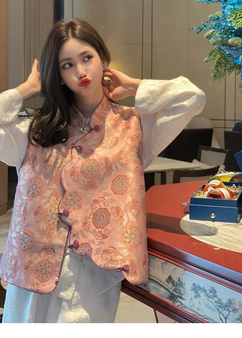情人节送女友新中式国风复古粉色盘扣马甲气质高级感老钱风上衣女