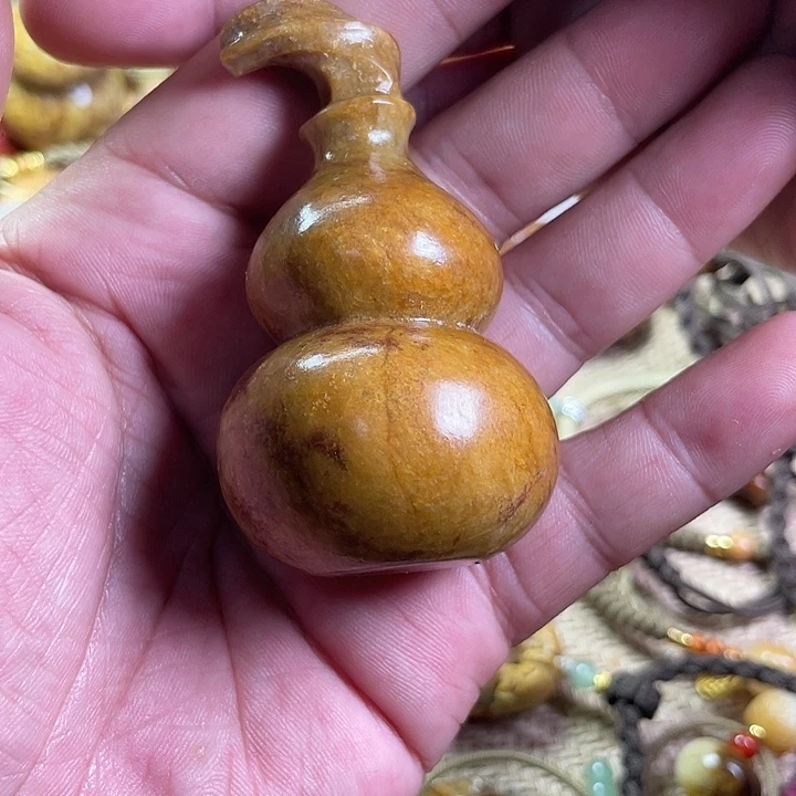 蓝***天岫岩河磨玉（透闪石质玉）未镶嵌把件