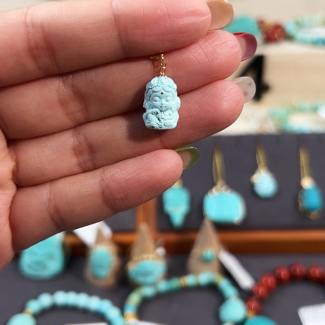 18K金镶嵌绿松石度母娘娘滴溜