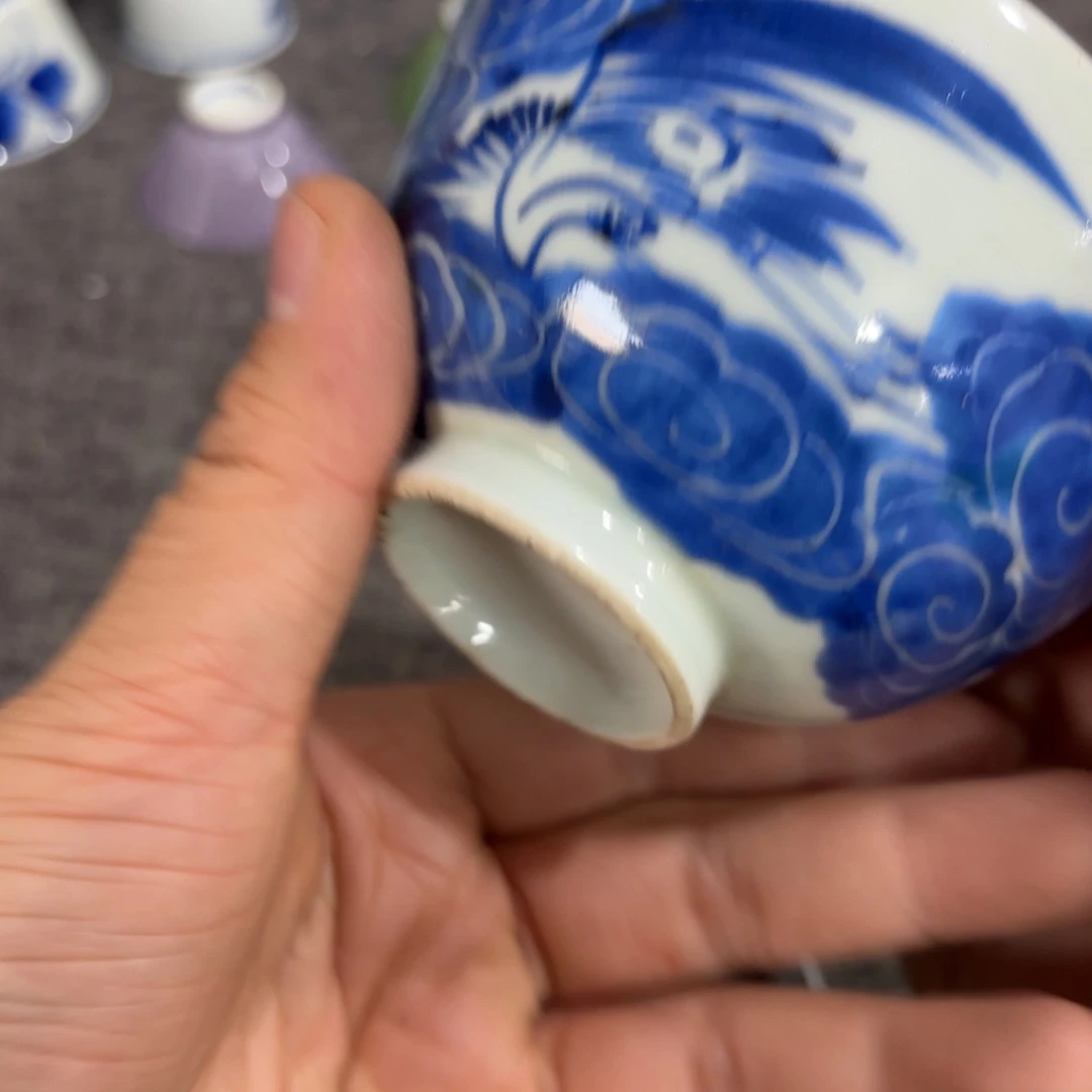 瓷片非常好看的花瓶 