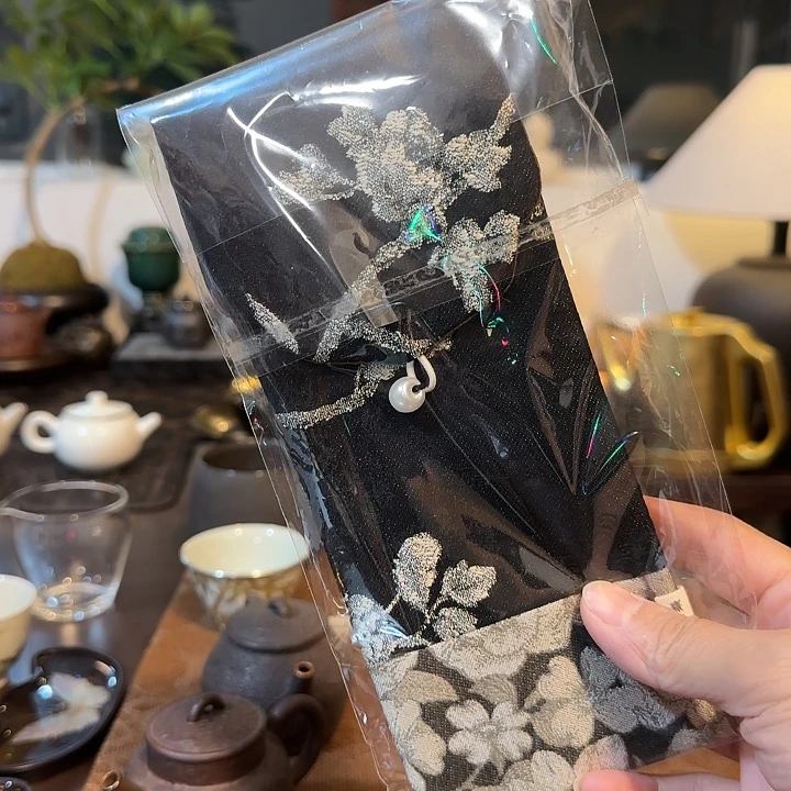 陶瓷。陶瓷。  陶瓷