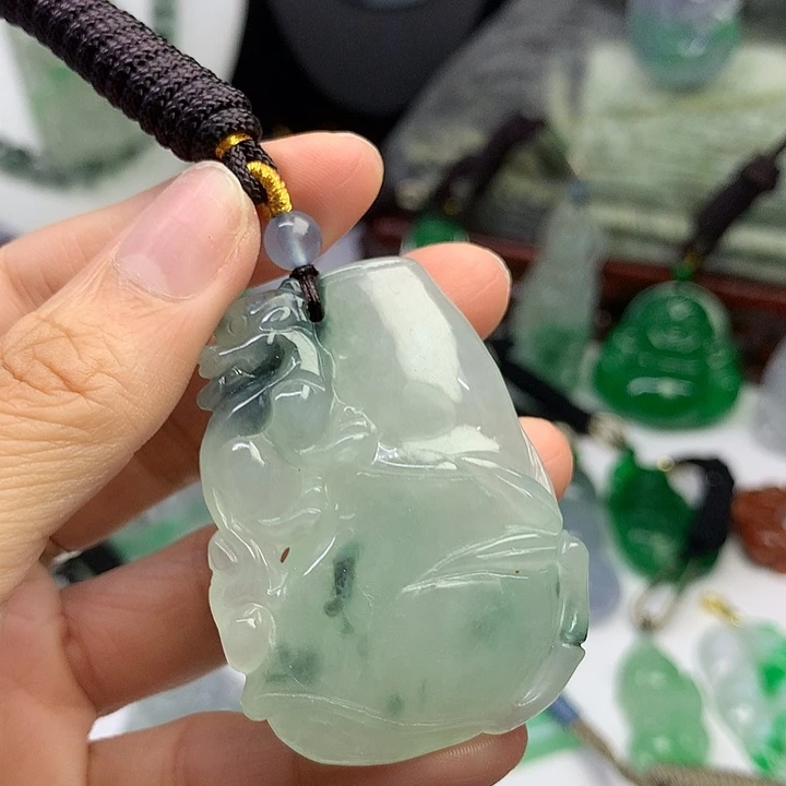 吊坠(赠链)未镶嵌翡翠