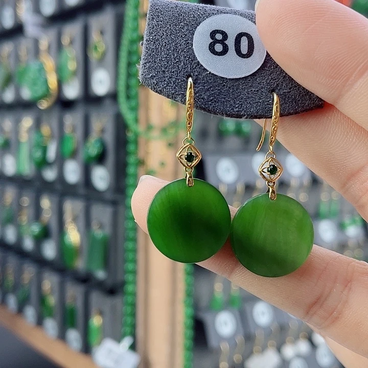 18K金镶嵌和田玉耳饰